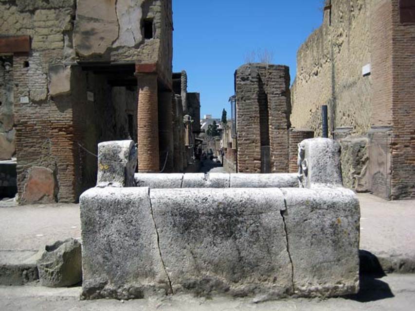 Herculaneum Venus Fountain